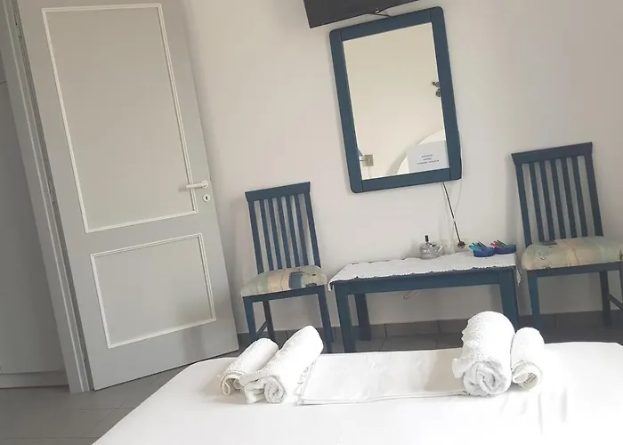 Appartement Marina 1 *